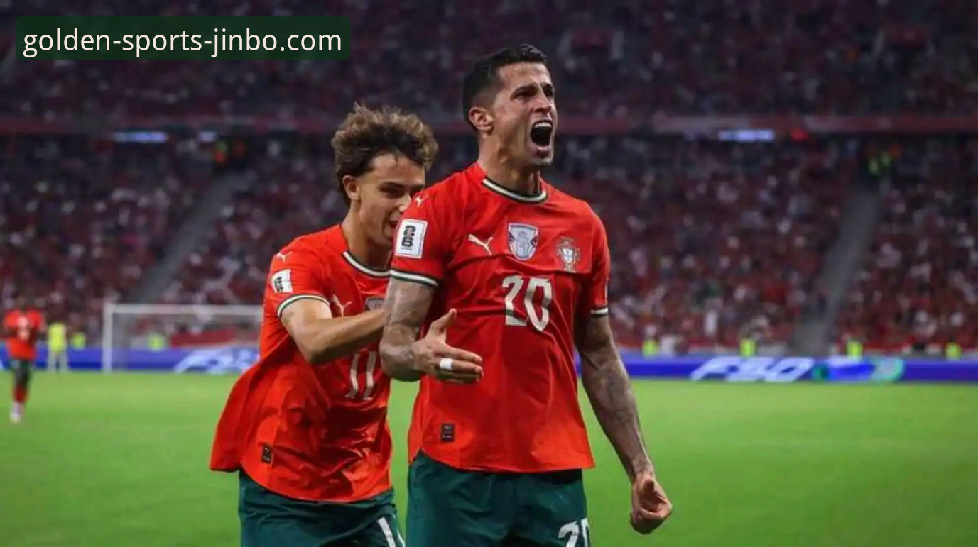 世预赛欧洲区附加赛决赛夜最新动态：四强诞生，意大利爆冷出局引发热议